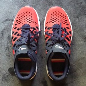 Mens Nike Running Shoes Size 10.5